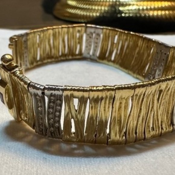 Roberto Coin Diamond 18k Gold Elephant Skin Wide Flex Bracelet - Picture 2 of 10